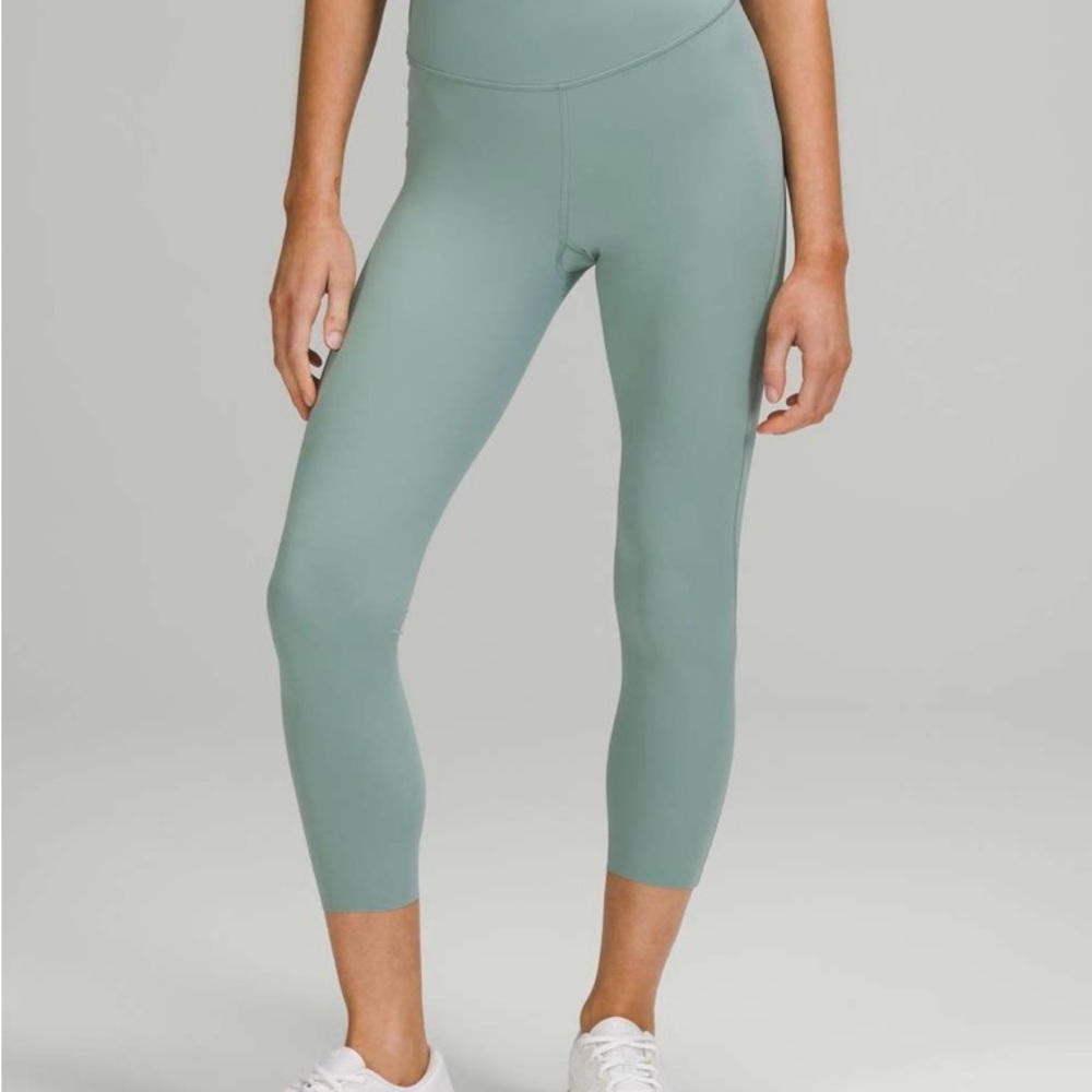 Lululemon Base Pace High Rise Crop 23” Misty Glade Size 12